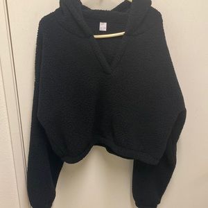 Hollister/Gilly Hicks women’s XL, black, cozy, Crop Sherpa Sleep Hoodie.